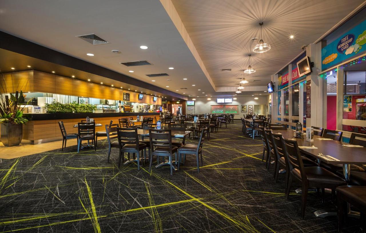 Hotel Nightcap At Coolaroo